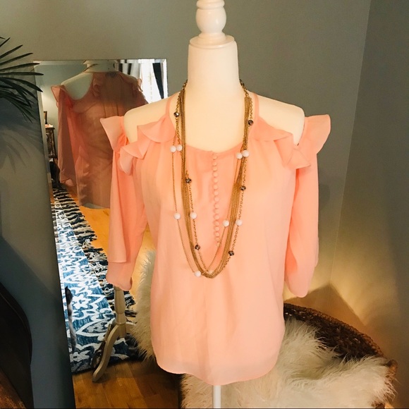 Peach off the shoulder blouse - Picture 1 of 2